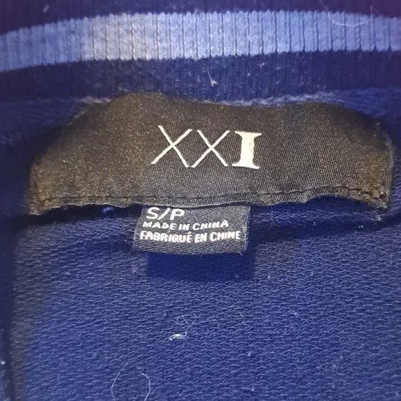 Sweater - Picture 2 of 2